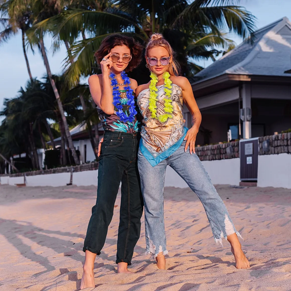 Lot de 100 décorations de fête hawaïennes, 50 styles de collier hawaïen en vrac pour fête hawaïenne tropicale à thème plage, bar de nuit, Luau, Aloha, vacances à la plage